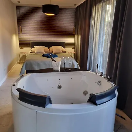 Jacuzzi דירה קרקוב